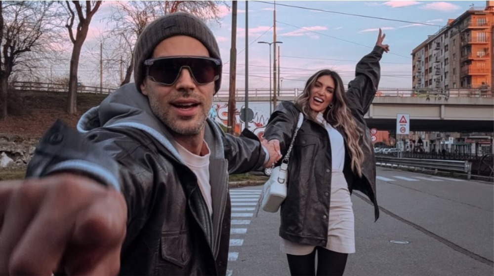 Αθηνά Οικονομάκου:  Η διάψευση για τον γάμο της με τον Cerella on camera - «Ψέματα όλα σας λέω» [βίντεο]